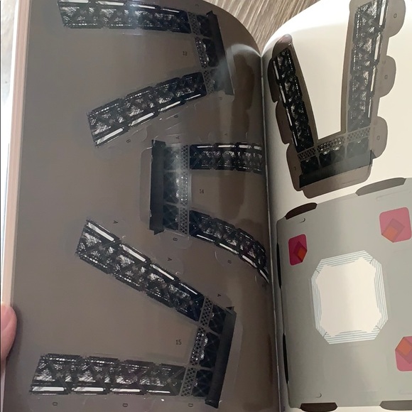 BOGO: Wonders of the World Model Book - Picture 6 of 7